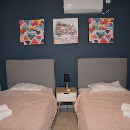 Cozy Apartment In Central Atena Exterior foto