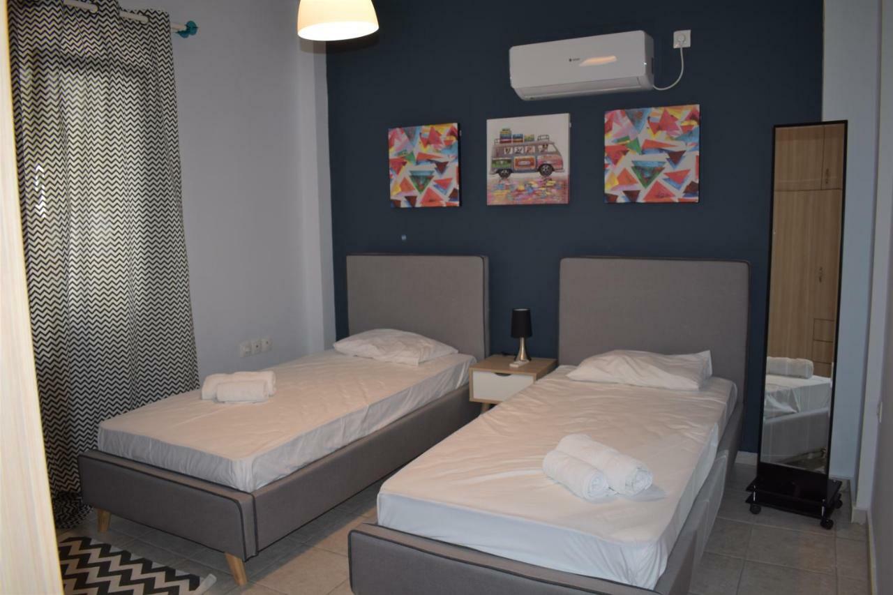 Cozy Apartment In Central Atena Exterior foto